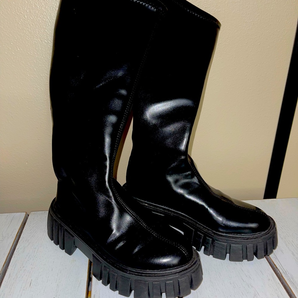 SHEIN Boots